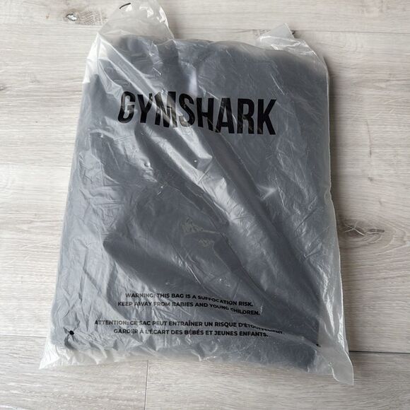 Gymshark TRAINING FLEECE ZIP HOODIE
Regular Fit Black Small NWT in packaging - Picture 4 of 5